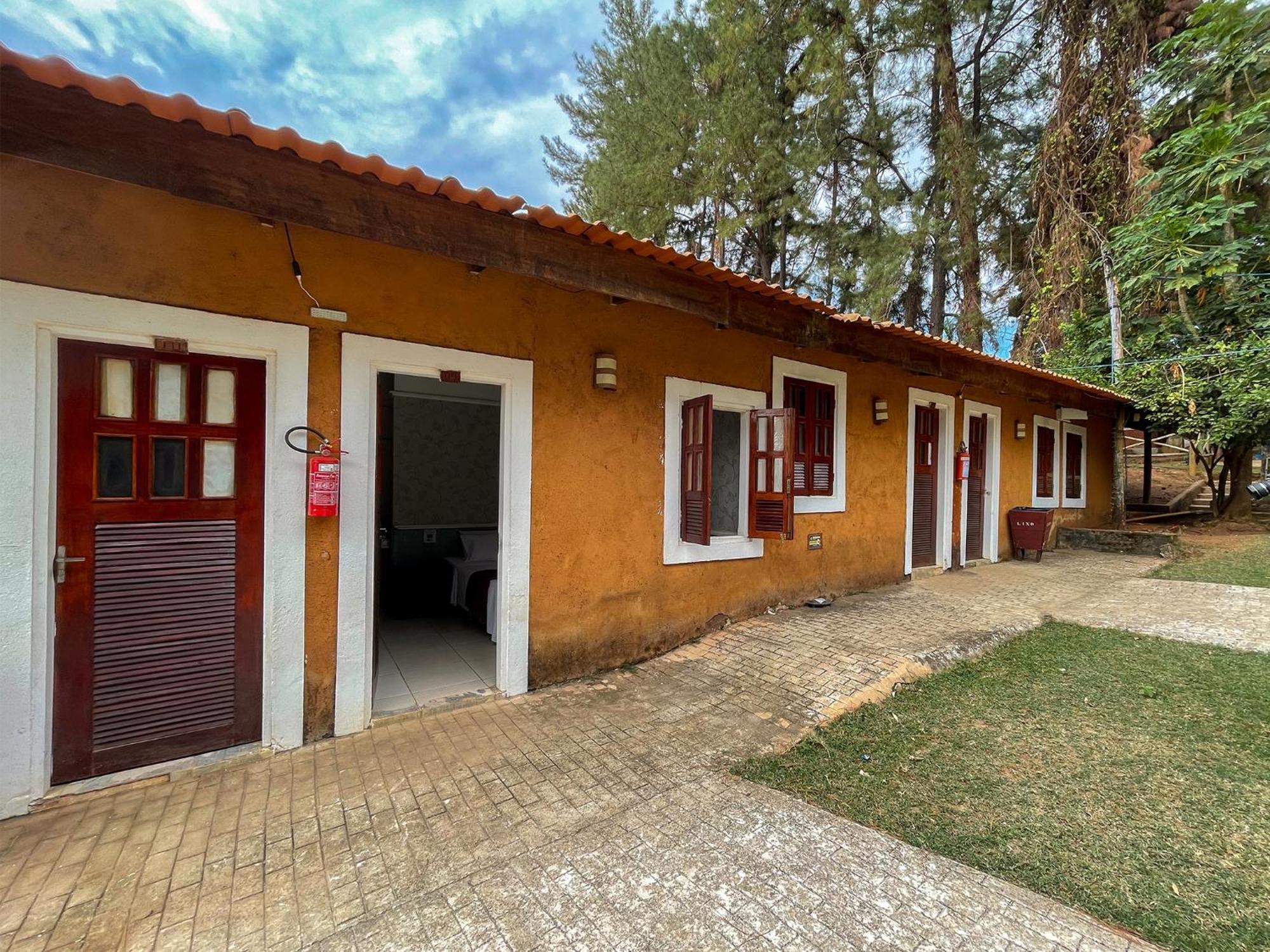 Ranchos 30 Hotel Fazenda Hidrolandia  Extérieur photo