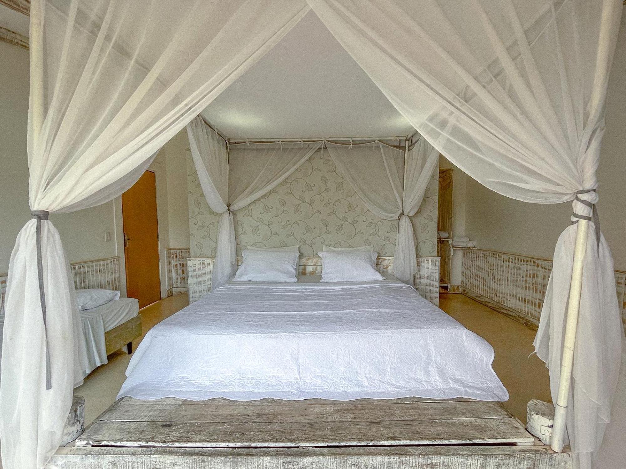 Ranchos 30 Hotel Fazenda Hidrolandia  Extérieur photo
