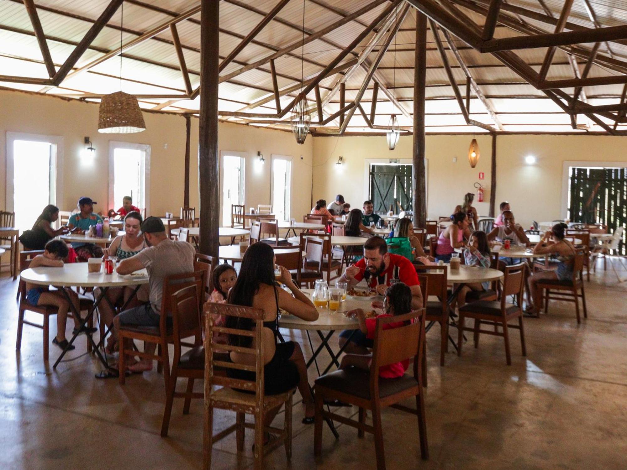 Ranchos 30 Hotel Fazenda Hidrolandia  Extérieur photo